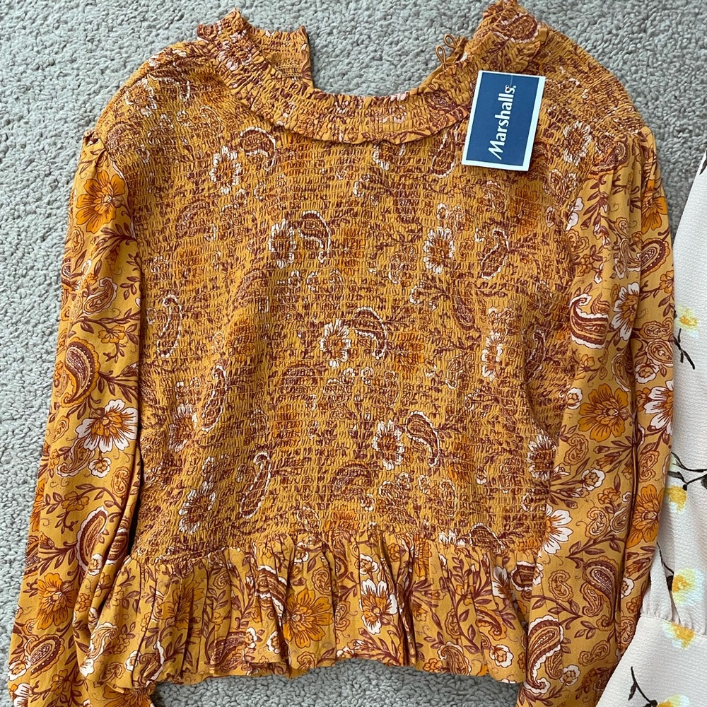 Womens blouse tops